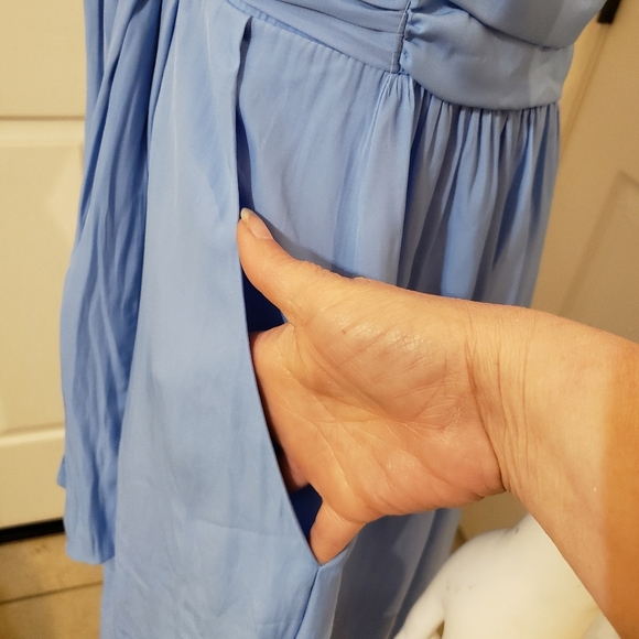 JOIE V-neck Belted Midi Dress with Pockets size 6 - Picture 4 of 10